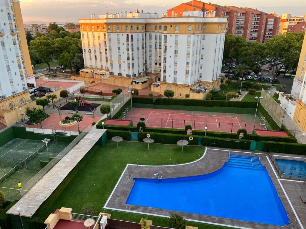 Luxury In With Pool *